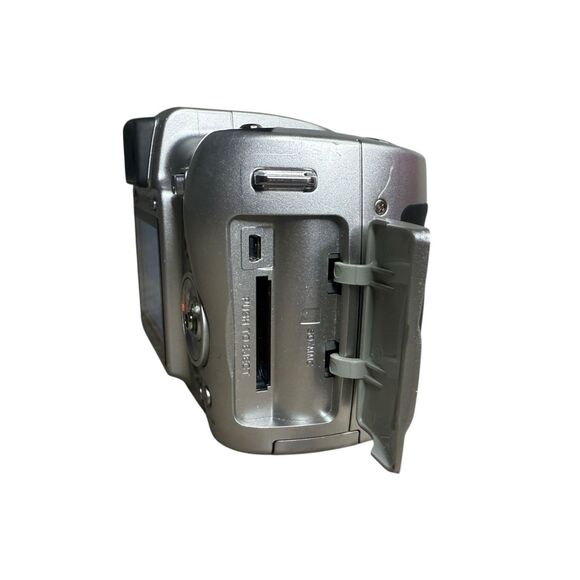 Kodak EasyShare Digital Camera Z710 Silver 7.1 MP 10X Zoom with Bag TESTED - Picture 6 of 8